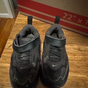 Nike Kids Black Sneakers